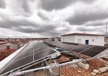 Placas fotovoltaicas en la localidad.