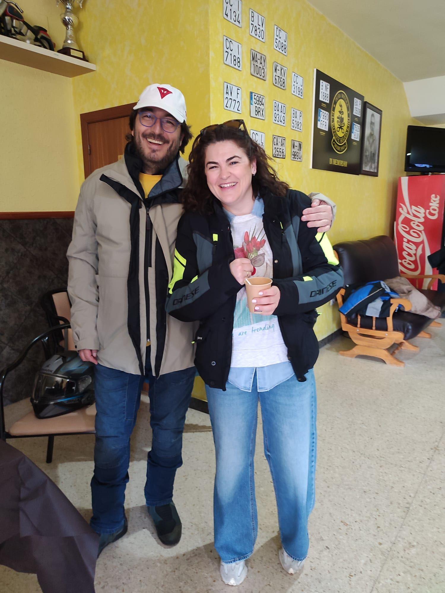 Alrededor de un centenar de moteros disfrutaron con las Migas Kojoneras