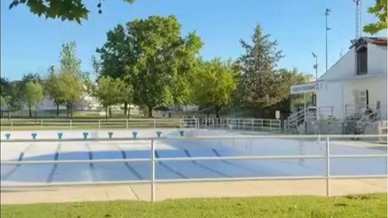 Miajadas prepara su temporada estival con la puesta a punto de la Piscina Municipal