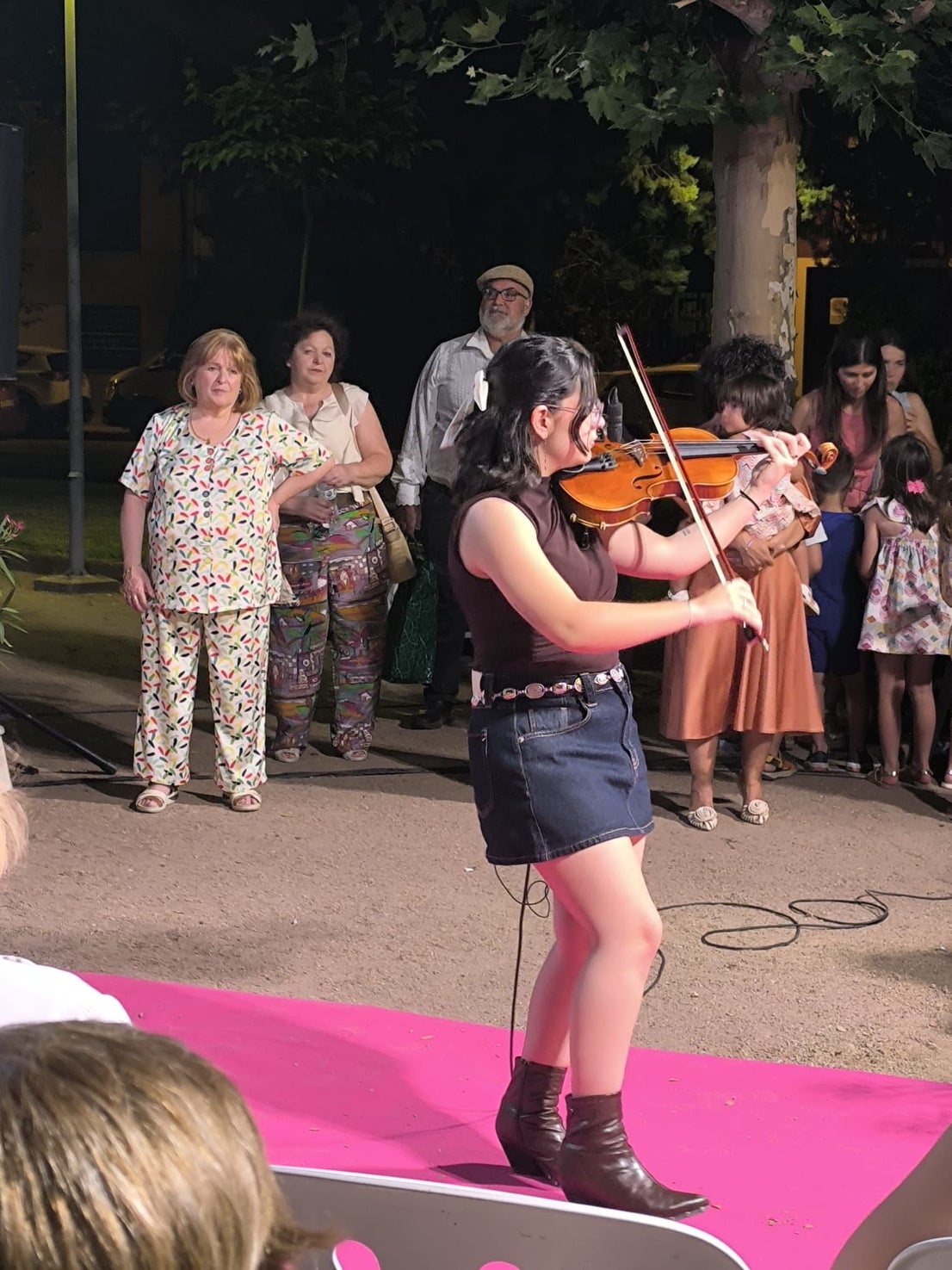 Miajadas brilla en el desfile benéfico 'ConócELA'
