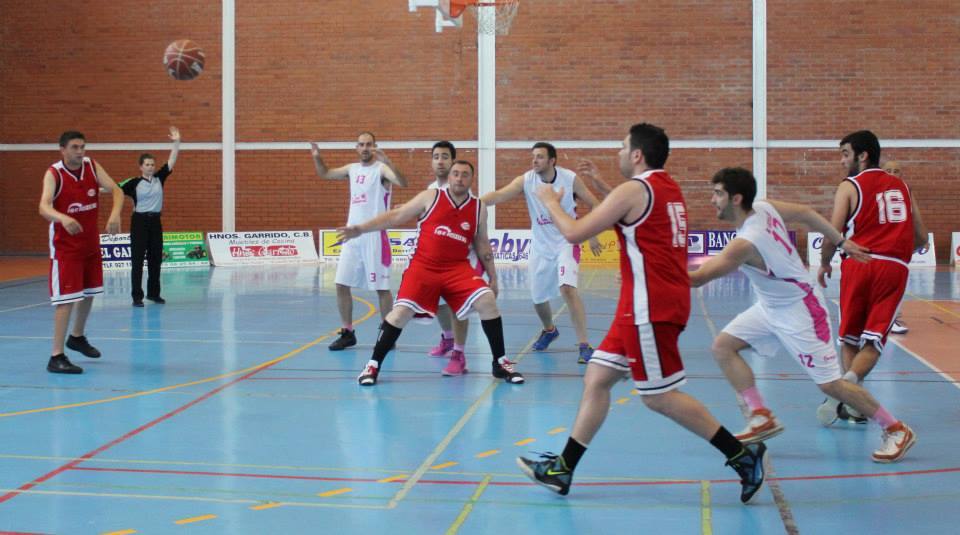 Imagen de archivo de un partido de los miajadeños. 