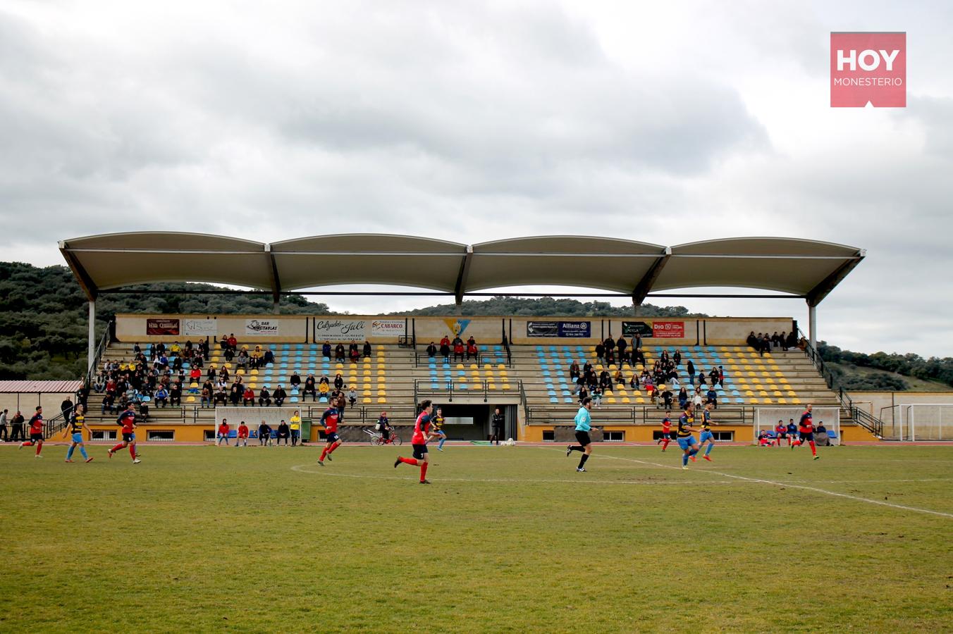 Los amarillos se enfrentaron este domingo al líder de grupo, al C.D. Usagre. Los locales le plantaron cara y consiguieron un empate a uno, a pesar de las dificultades. 