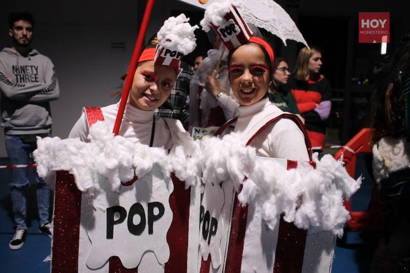 El jurado lo tuvo muy complicada dada la alta participarción y la lcalidad de los disfraces