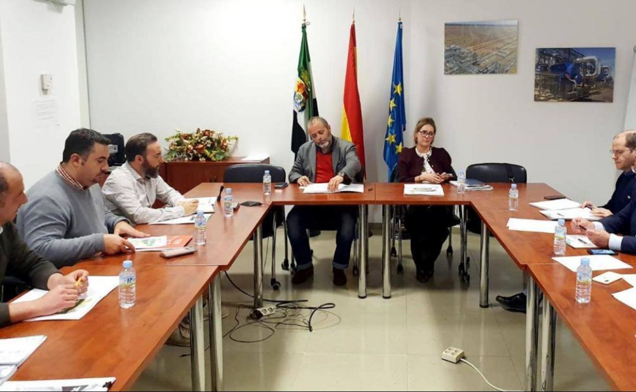 Reunión de la Comisión de Seguimiento del Plan de Regeneración Económica y del Empleo de Aguablanca, este jueves 