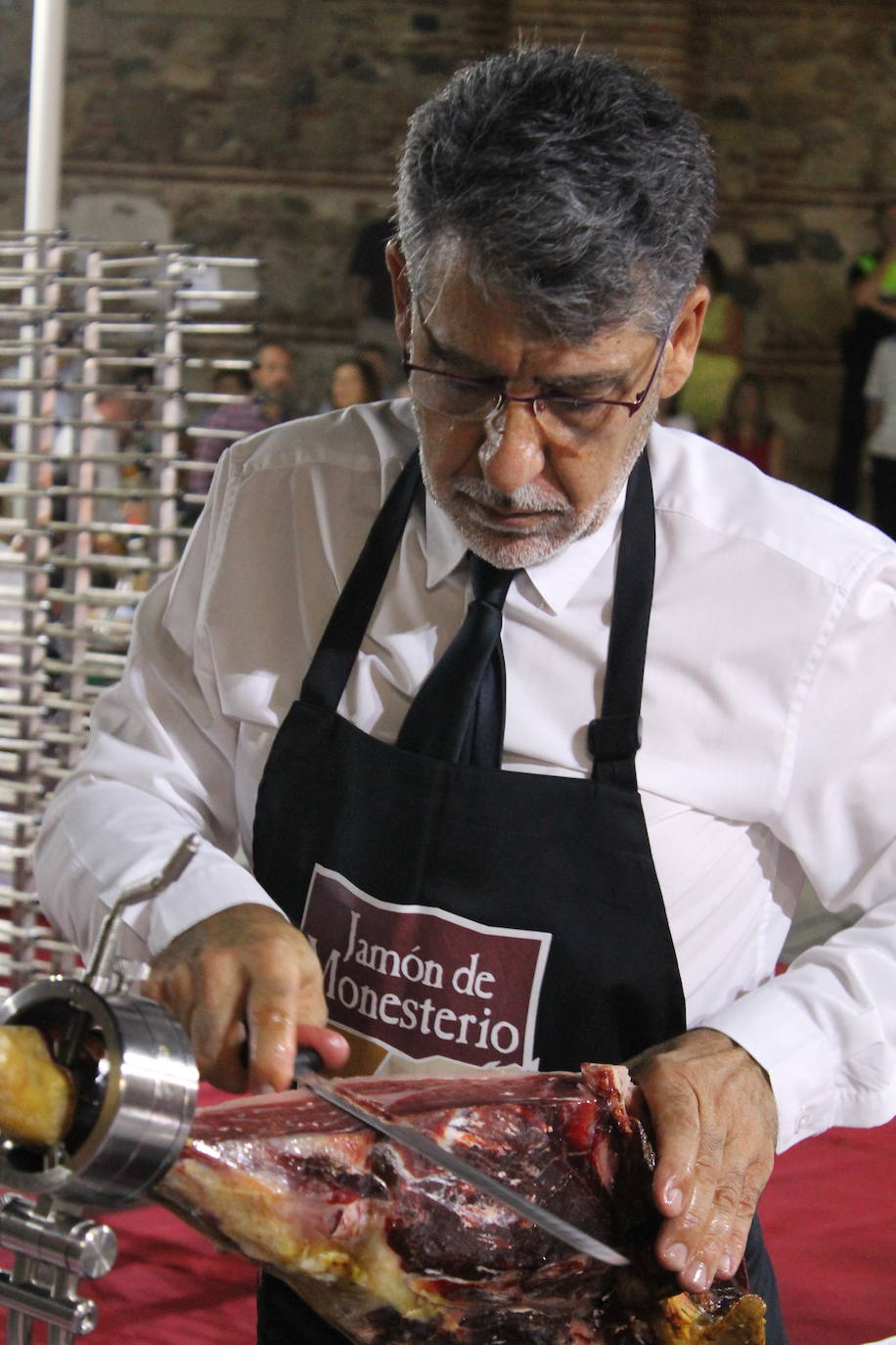 Imagen de archivo de HOY Monesterio del concurso de Cortadores de Jamón de Monesterio 