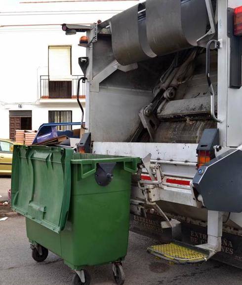 El horario del servicio de recogida de basura se modifica durante la Semana Santa