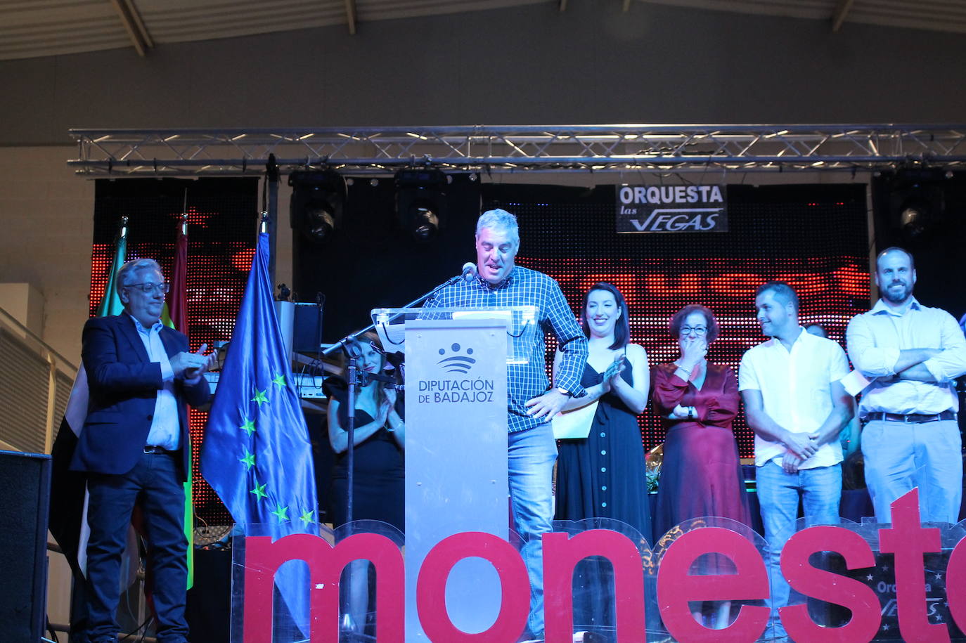La Agrupación de Bomberos Voluntarios de Monesterio dio este año el pregón inicial de las Ferias y Fiestas 