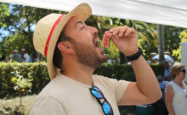 Monesterio se rinde al jamón en su día grande tras dos años de espera