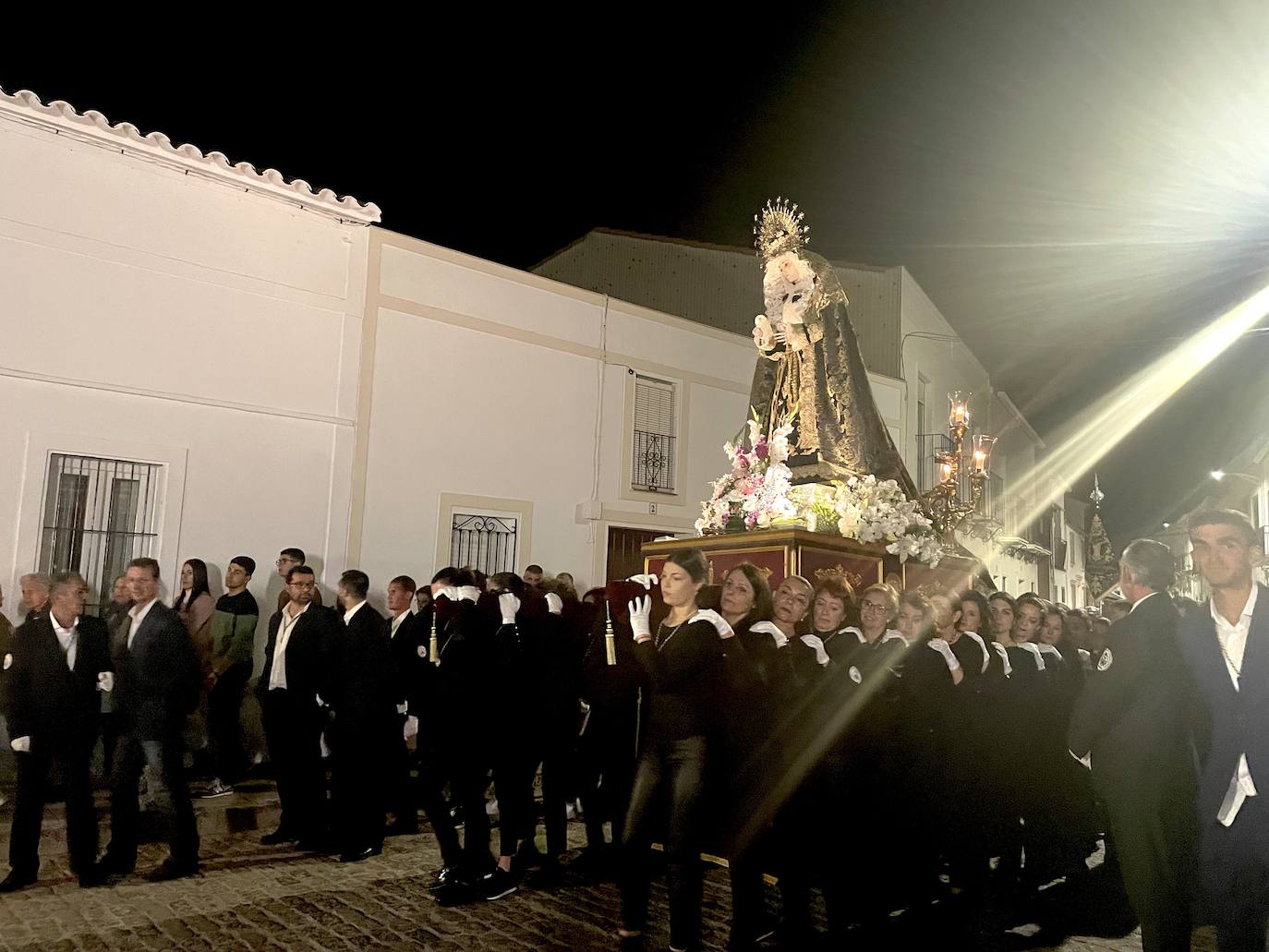 La Virgen de la Soledad procesionó la noche del Viernes Santo