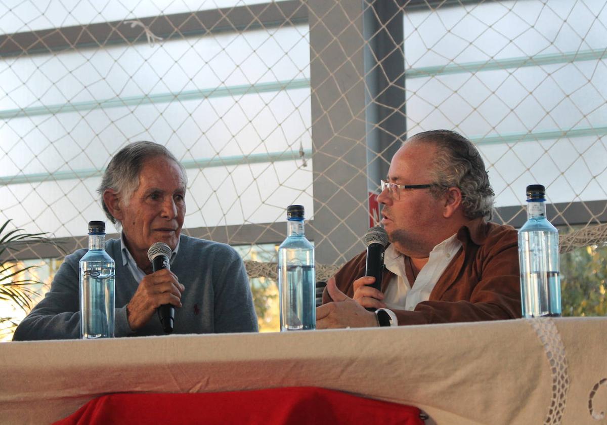 El maestro Ruiz Miguel y el crítico taurino Nandi Masedo