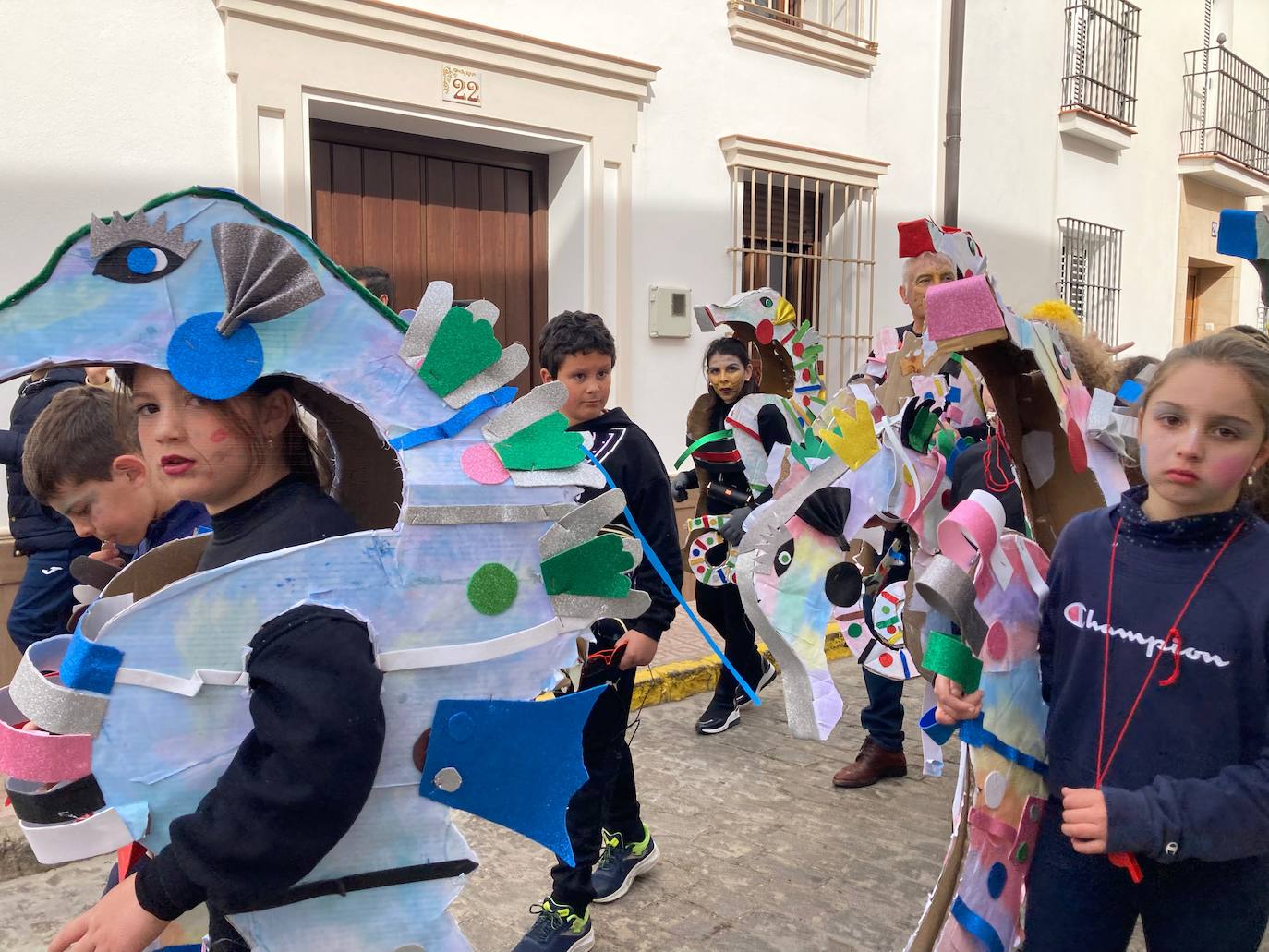 Fotos: Desfile infantil de Carnaval del CEIP El Llano de Monesterio 2023
