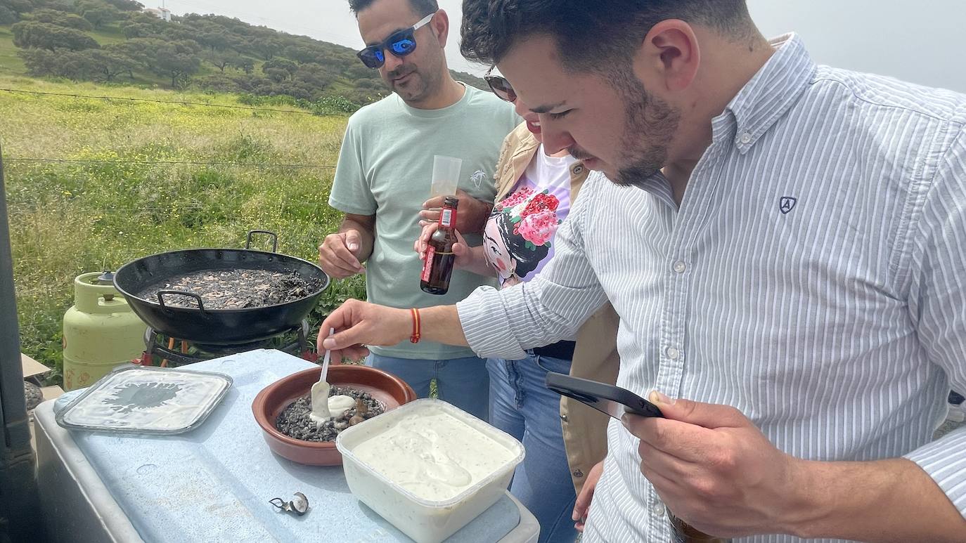 Monesterio da la bienvenida a la primavera con un concurso de paellas (II)