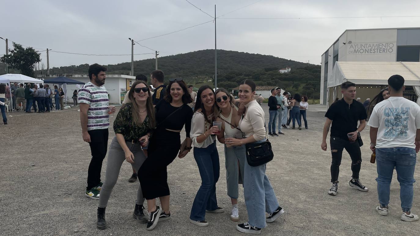 Monesterio da la bienvenida a la primavera con un concurso de paellas (II)