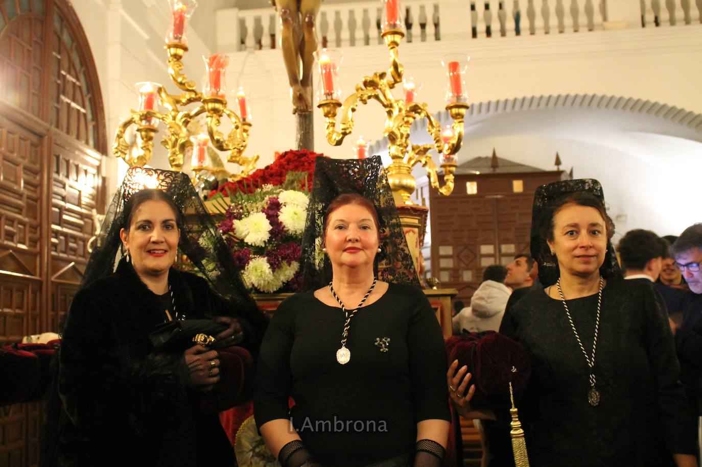 Solemne acto en la iglesia de Monesterio para el Cristo de la Buena Muerte