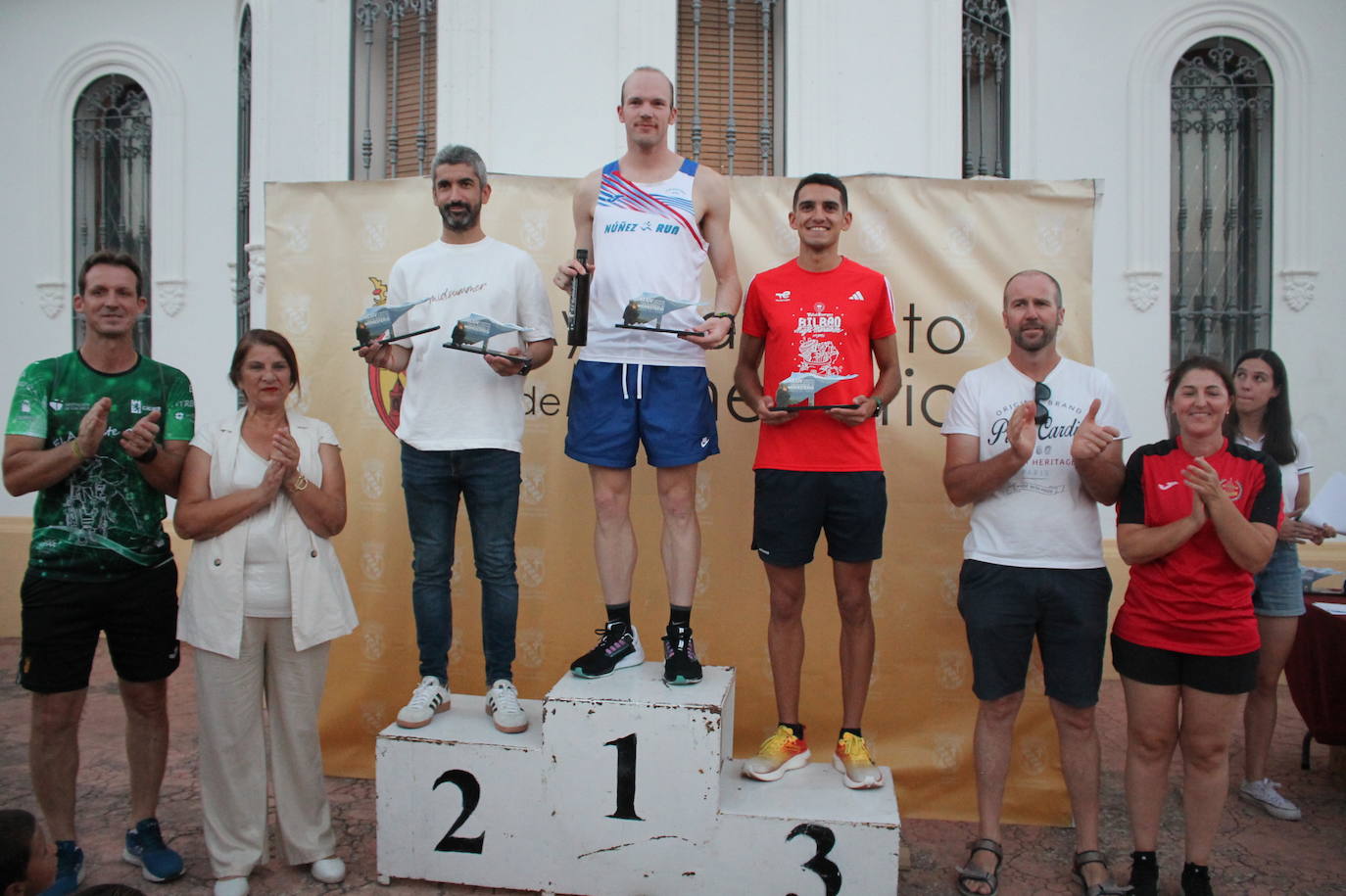 Fotos| Entrega de premios de II Milla Urbana de Monesterio