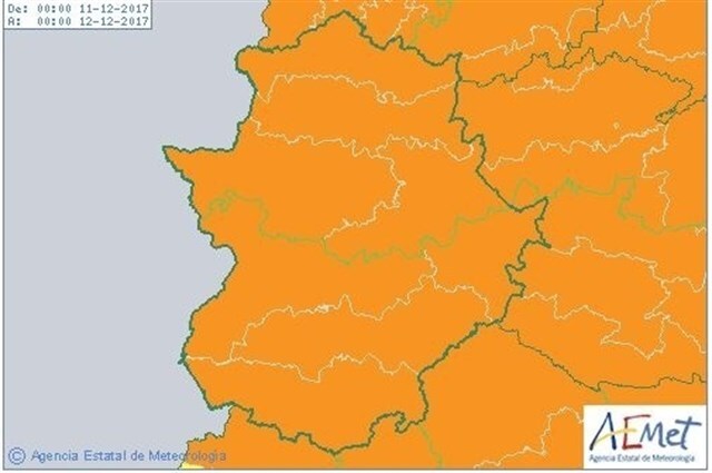 El 112 de Extremadura activa la alerta naranja por fuertes vientos este domingo
