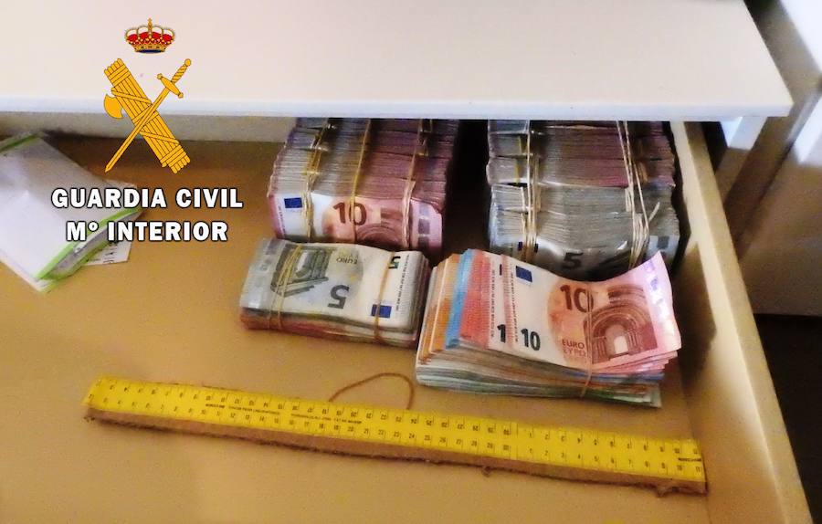 La Guardia Civil encontró 355.000 euros en efectivo 