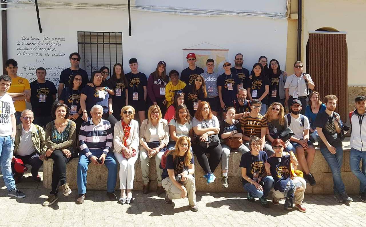 Autoridades y participantes en el Campus 