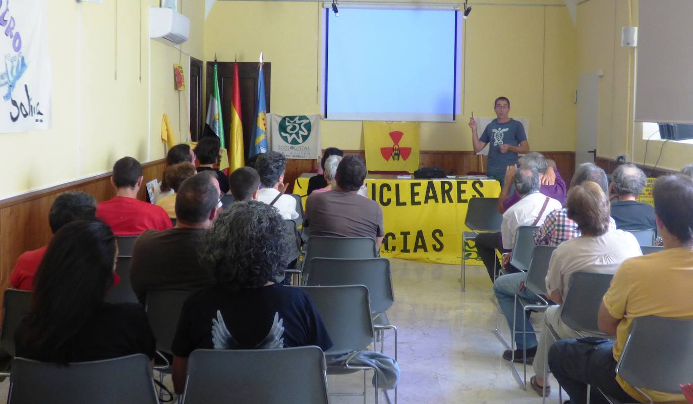 La Fundación Concha acogió dos charlas y la proyección de un video 