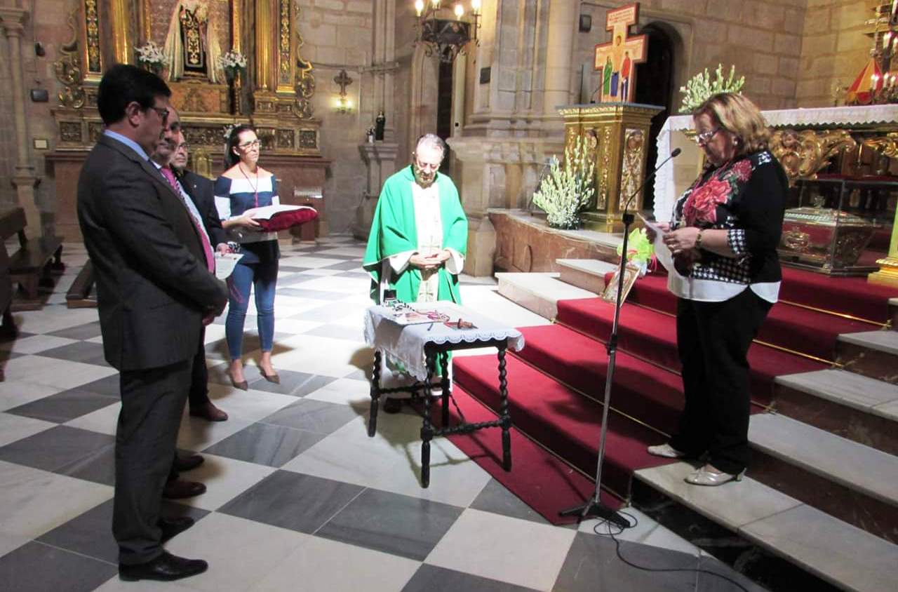 Pilar Tobal, Hermana Mayor de la cofradía morala 