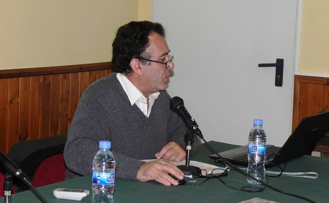 Antonio González Cordero reanuda los Coloquios Históricos con una ponencia fuera de concurso
