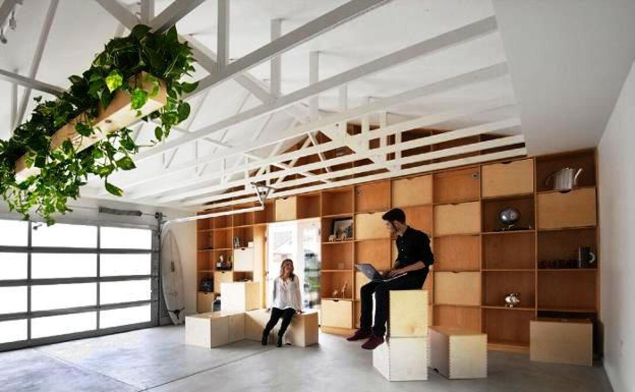 Garaje transformado en vivienda por Alberto y Ramiro 