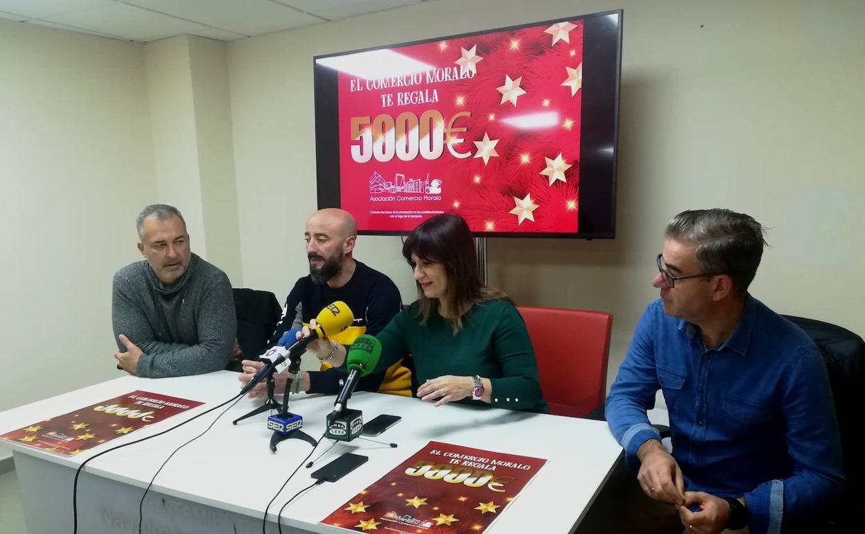Presentación de la campaña navideña de la nueva asociación 