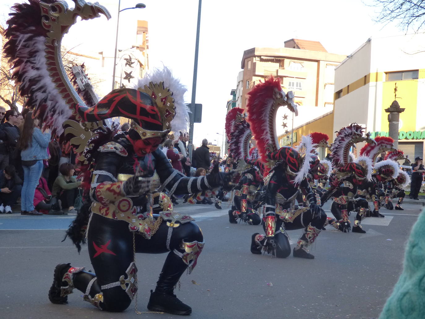 Fotos: Desfile de carrozas y comparsas