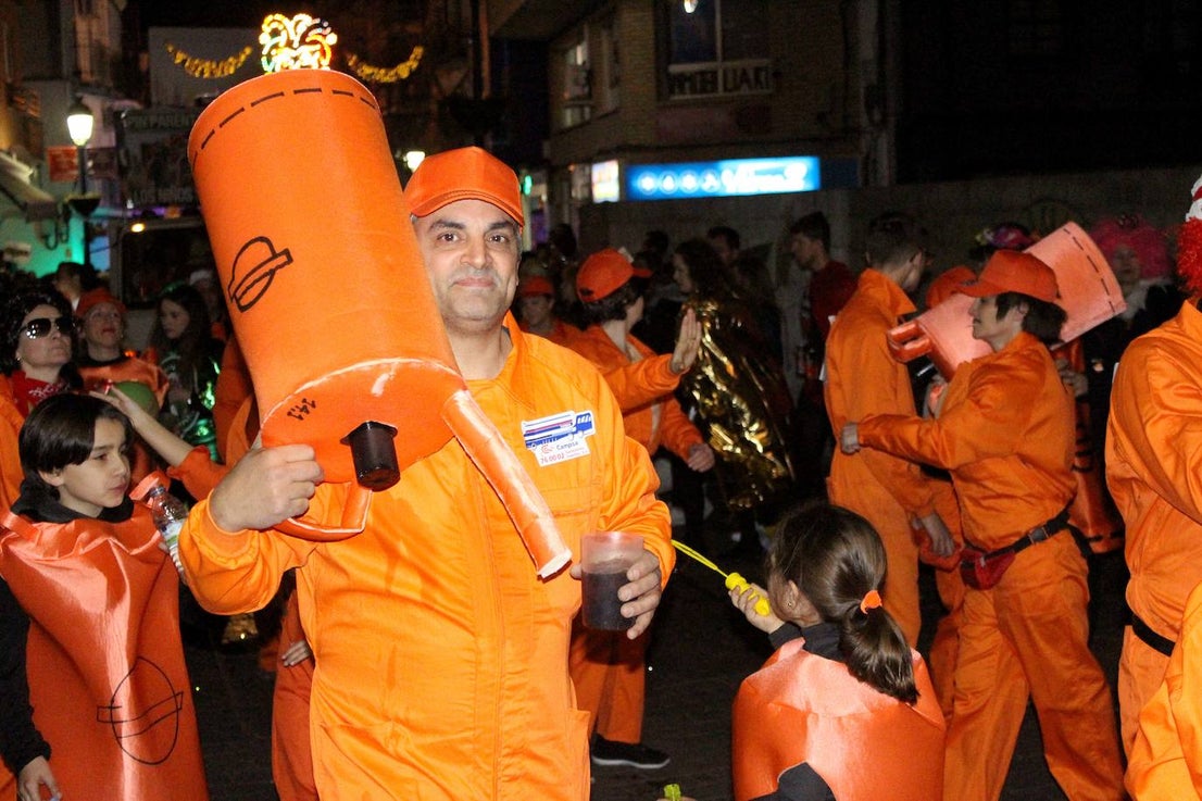 Fotos: Pasacalles carnavalero