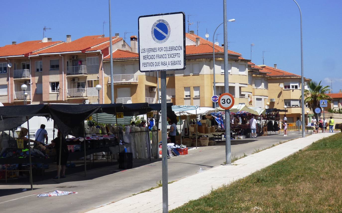 Fotos: Se amplía el mercadillo