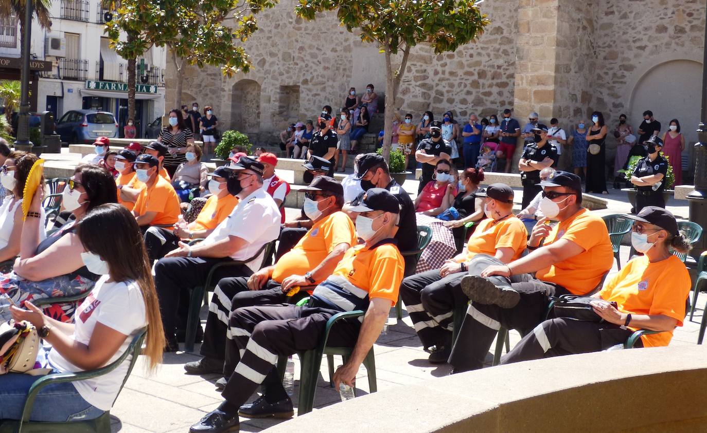 Fotos: Homenaje en la plaza de España