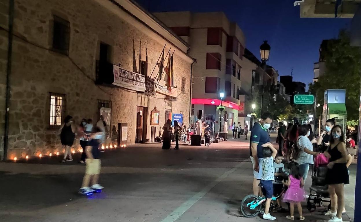 Aspecto de la zona peatonal pasadas las diez de la noche 