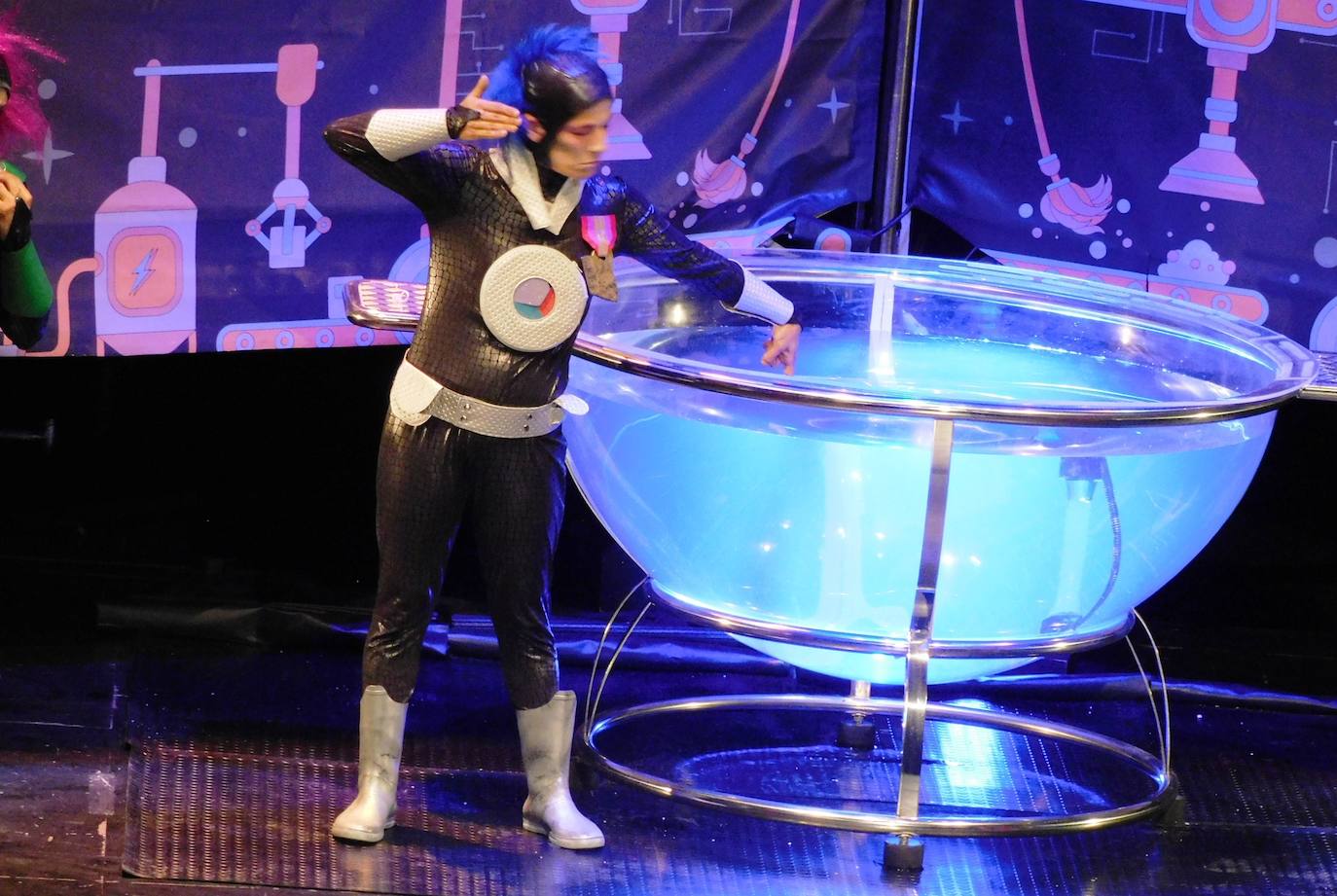 Fotos: Los Asaco estrenan 'Crash, un planeta emocionante'