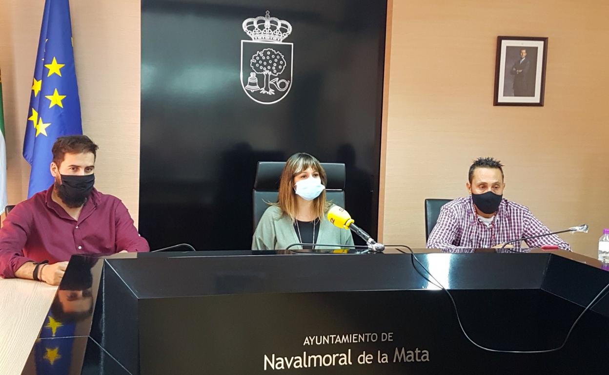 Pedro Fernández, Raquel Medina y Alfredo Vizcaíno 