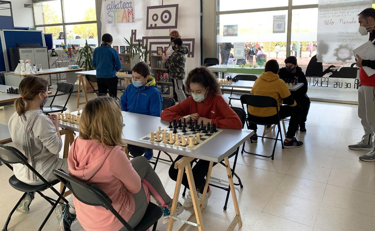 El colegio Pozón y el instituto Albalat ven reconocidos sus proyectos con el sello de la innovación