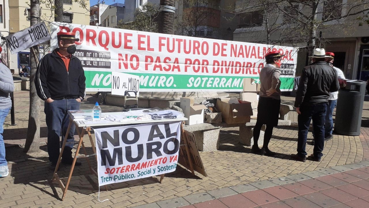 No al Muro mantiene sus concentraciones semanales 