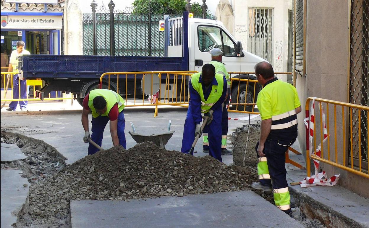 El Ayuntamiento destina 653.000 euros, en dos años, al suministro de materiales