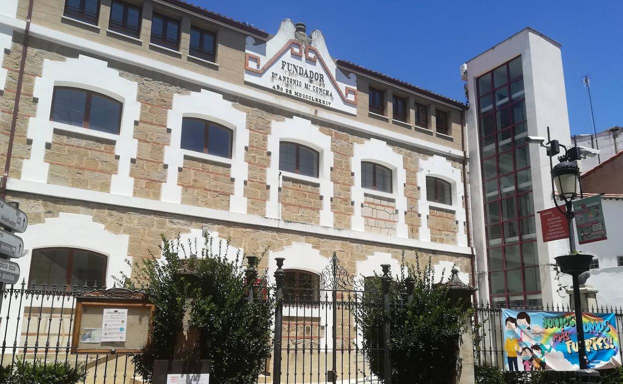 La Fundación Concha combina las citas presenciales y las virtuales en las actividades del Día de Libro