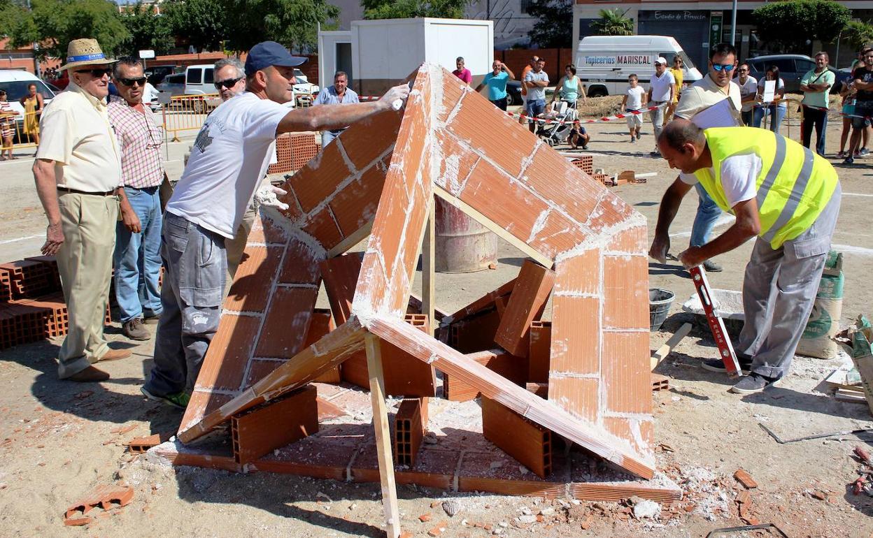 El XXXIV Concurso de Albañilería de San Miguel repartirá 3.600 euros en premios