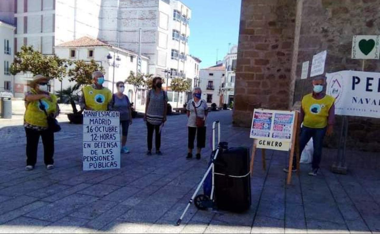Concentración junto a la iglesia de San Andrés 