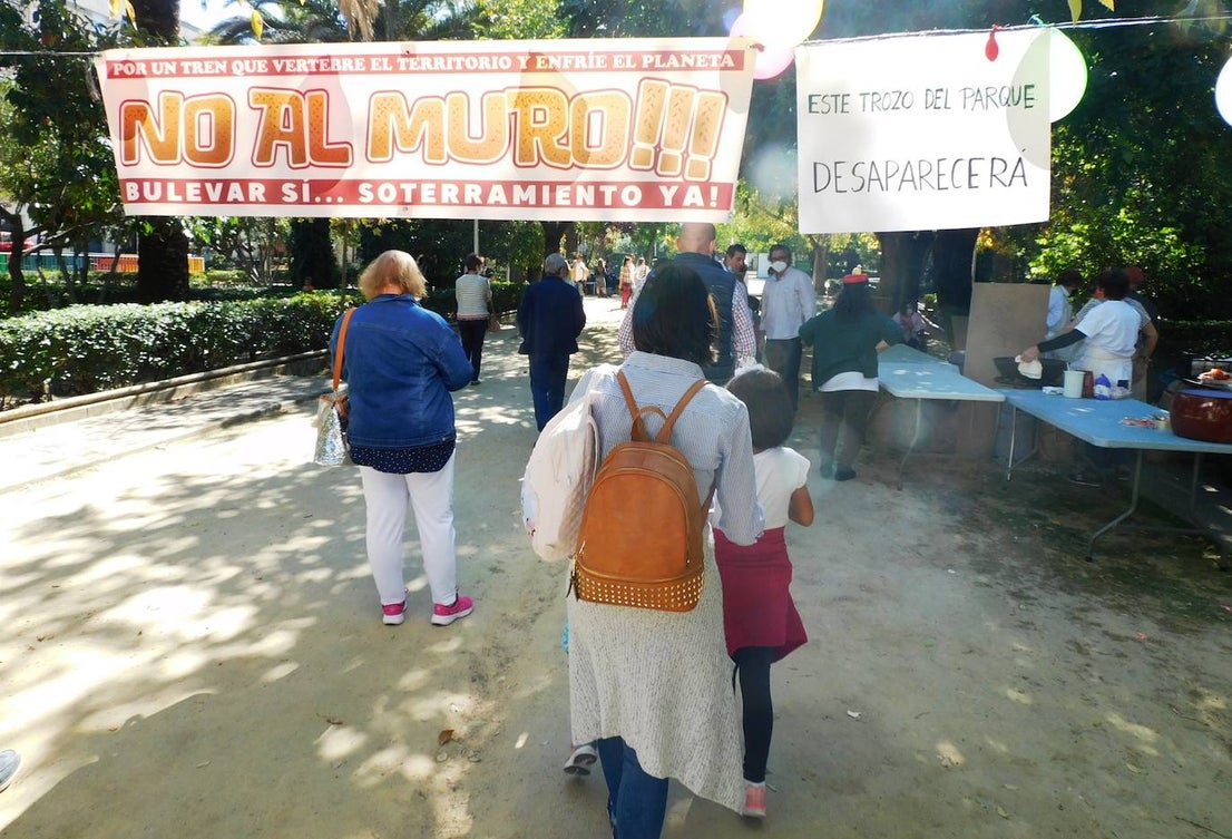 Fotos: Jornada reivindicativa por el soterramiento de las vías
