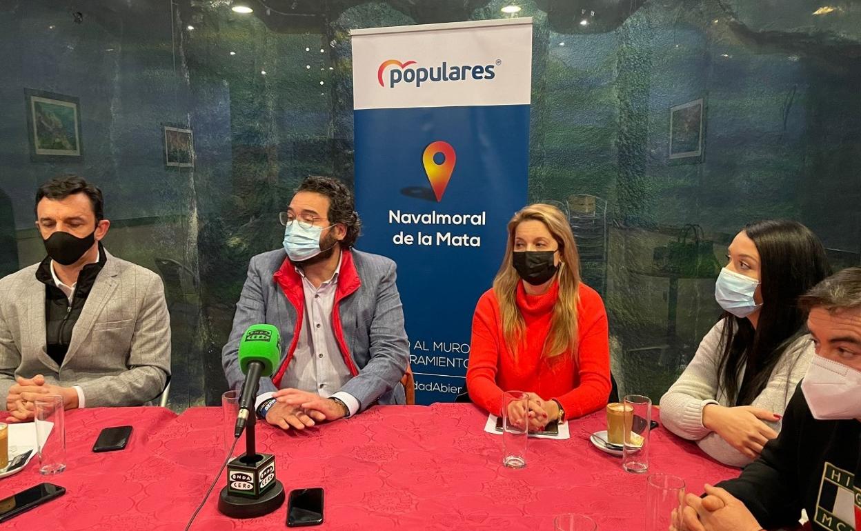«Poner el muro y quitar las calles será el legado que nos dejen», dice el PP