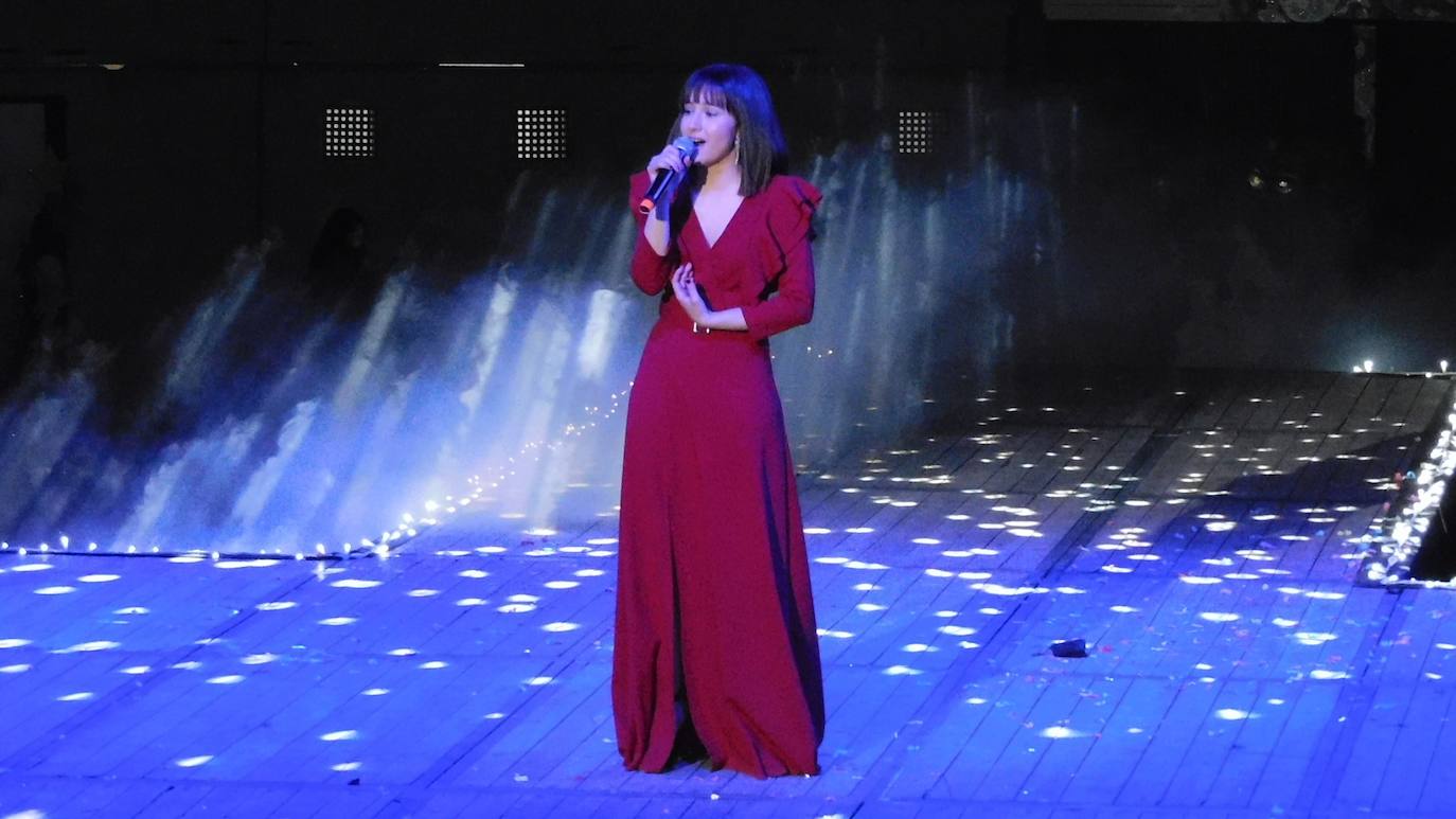 Fotos: El Carnaval corona a sus reinas