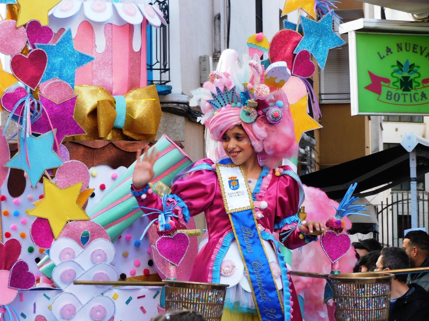 Fotos: Primer desfile de carrozas y comparsas