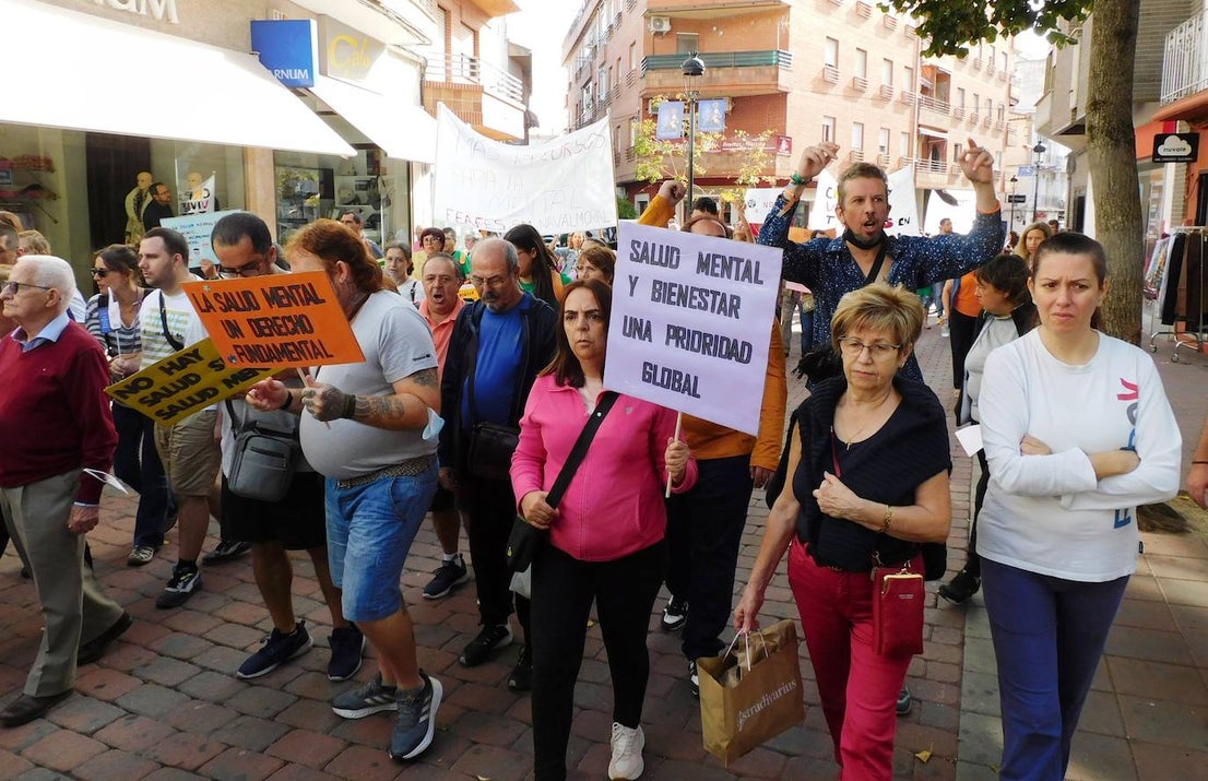 Fotos: Navalmoral celebra el Día Mundial de la Salud Mental