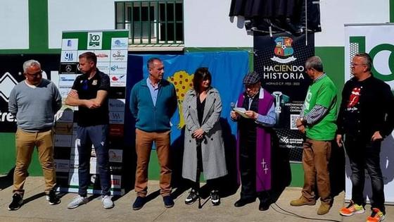 Una placa recuerda a todos los jugadores que vistieron la camiseta del Moralo CP