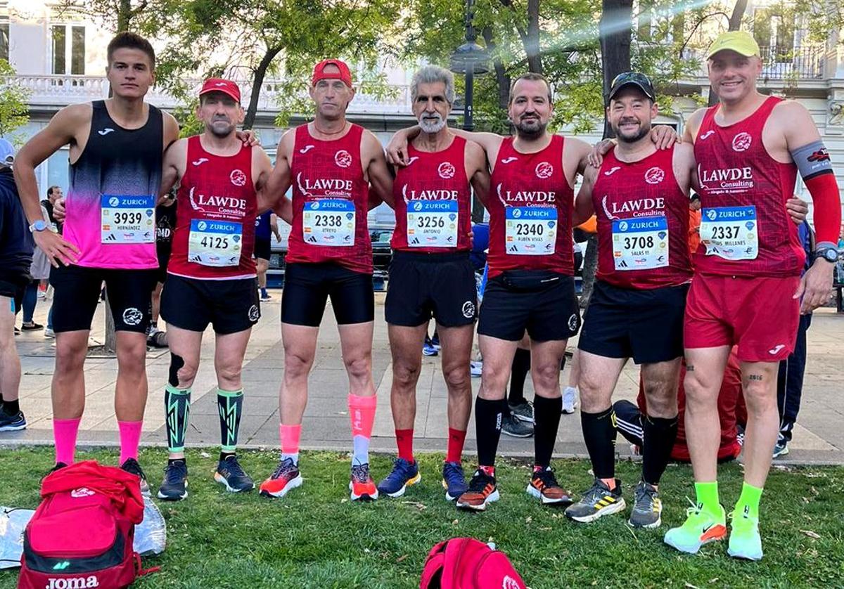 Los representantes del CD Navalmaratón en Madrid