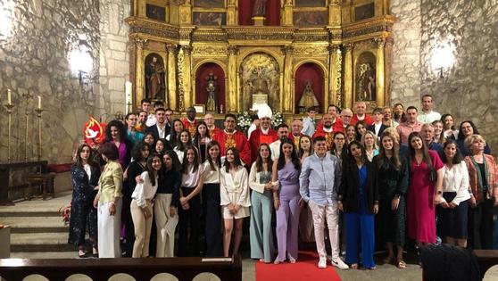 La Confirmación llena la iglesia de San Andrés