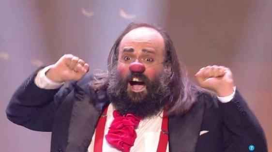 El festival Nosolocirco premia al polifacético artista emeritense Francis J. Quirós