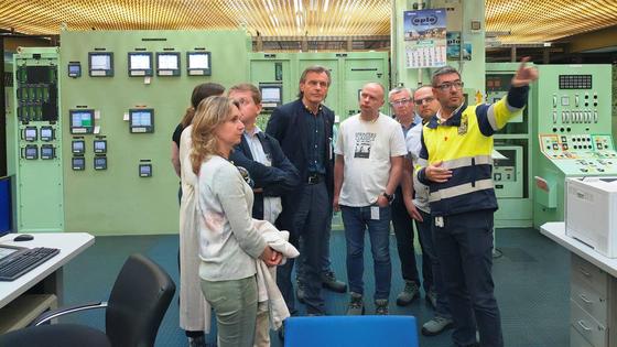 Empresarios y técnicos polacos visitan la central de Almaraz como «referente» para su programa nuclear